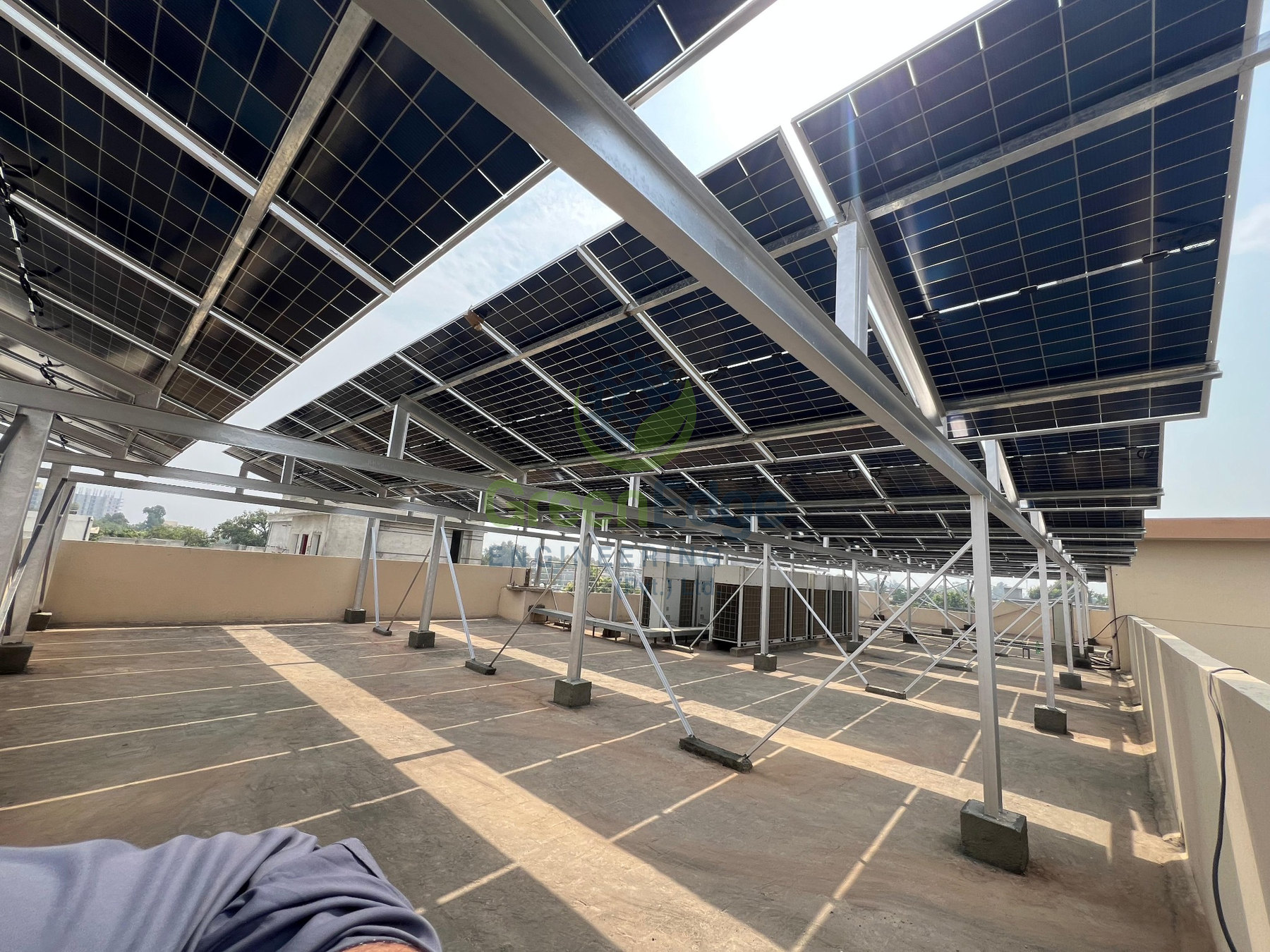 Module support and rooftop clearance